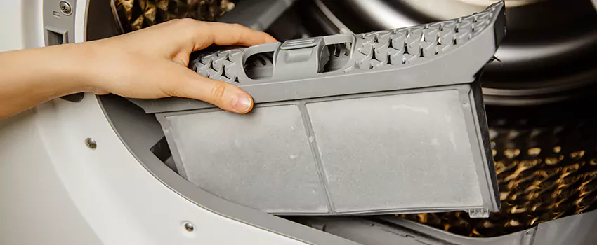 Signs Of A Clogged Dryer Lint Trap in Fairfield, California